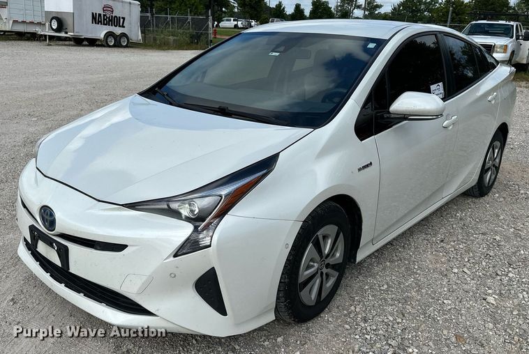 2017 Toyota Prius  - DF8574