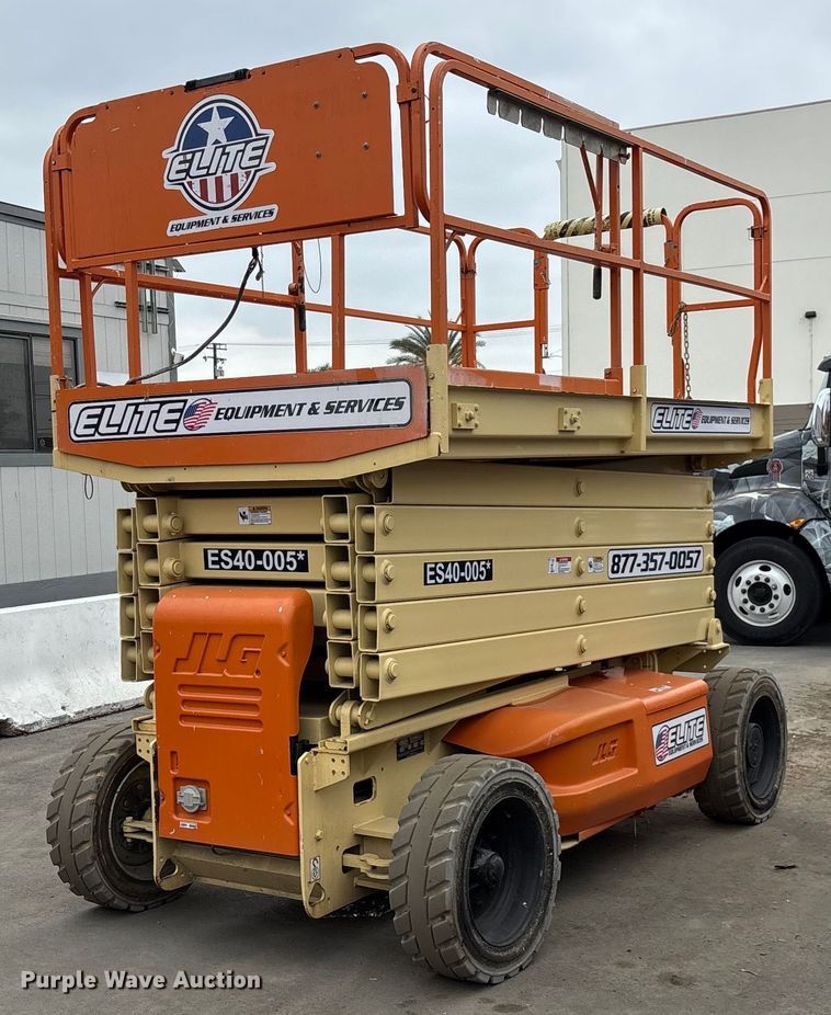 2013 JLG 4069LE scissor lift - DH8651