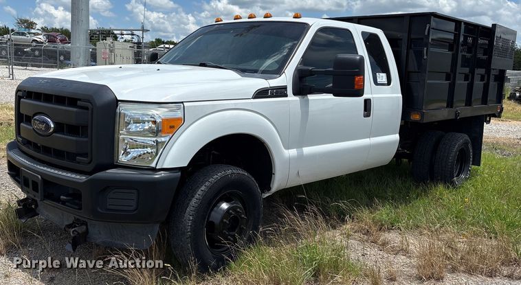 2016 Ford F350 Super Duty  SuperCab dump bed pickup truck - DM1926