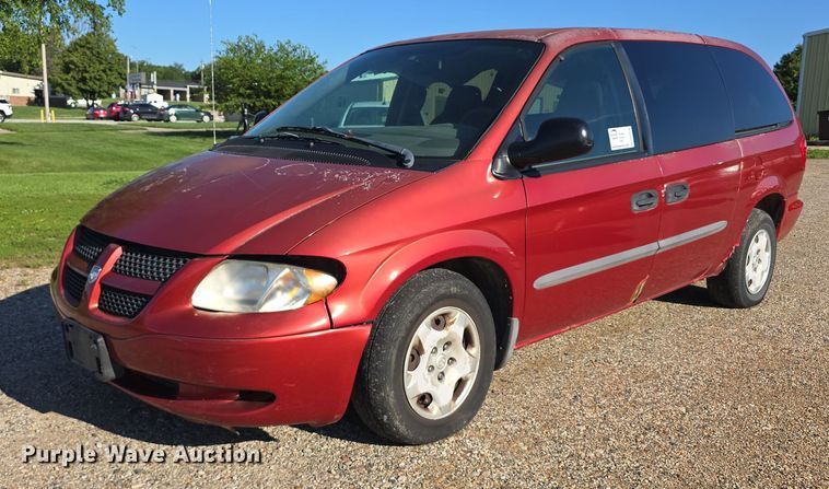 2003 Dodge Grand Caravan SE van - DR3820