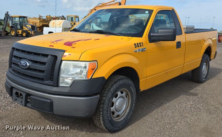 2012 Ford F150 pickup truck - DT6977