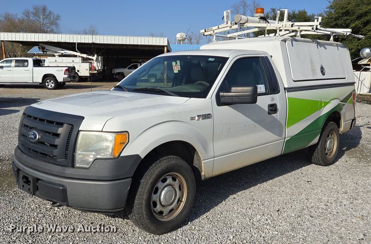 2010 Ford F150 XL pickup truck - DV1267