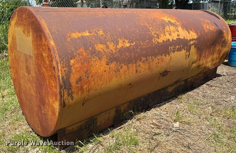 Oil tank - DY0293