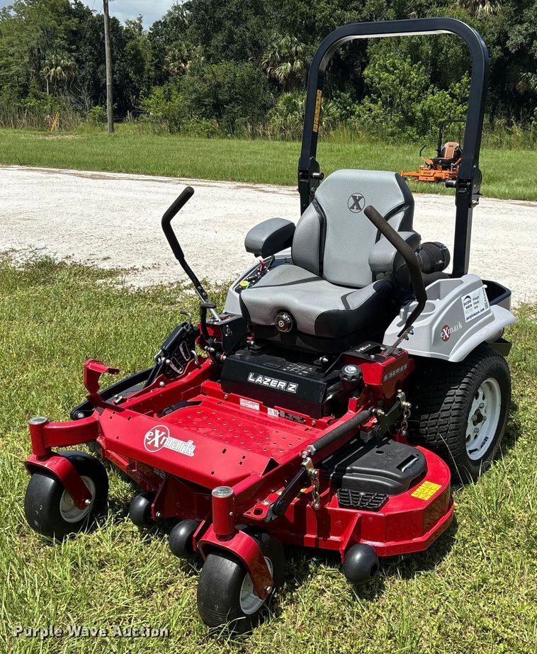 Exmark Lazer Z S-Series ZTR lawn mower - EC3704