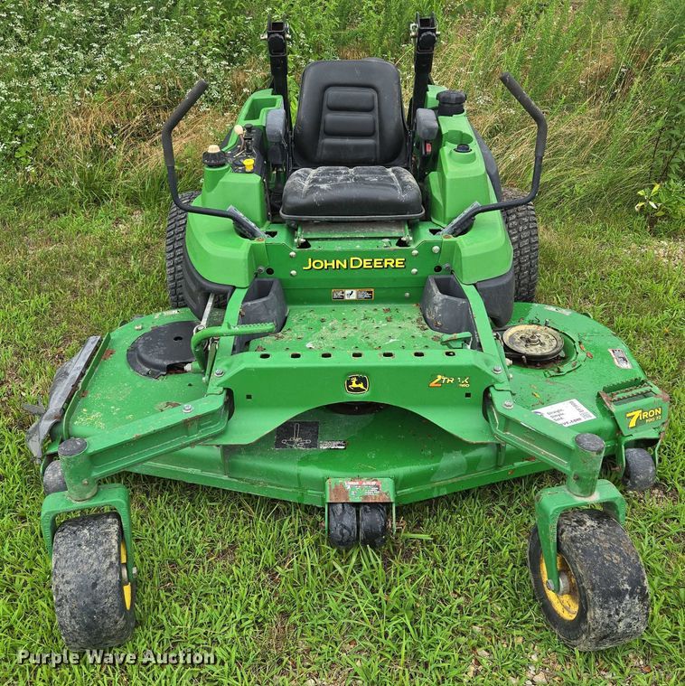 John Deere Z830A ZTR lawn mower - EF1608