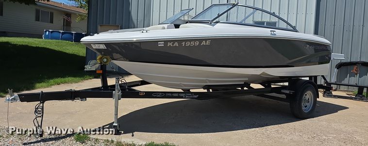 2020 Regal 1900 FasTrac boat - EF3582