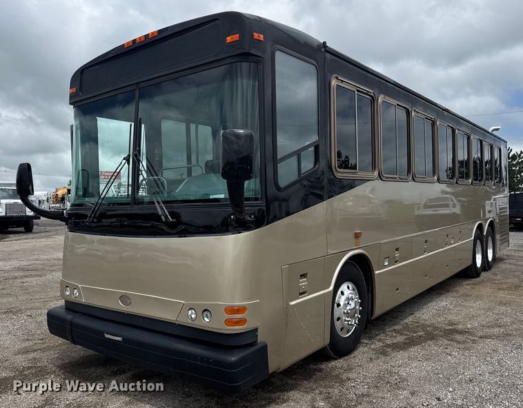 2009 Blue Bird Coachworks coach bus - EG5891