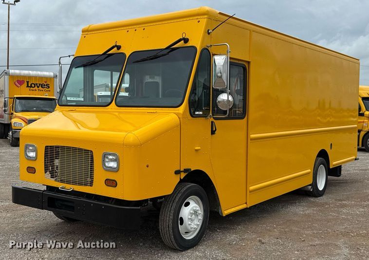 2021 Ford F59 delivery truck - EJ4823