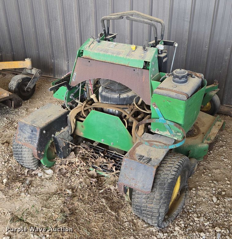 John Deere 667 ZTR lawn mower - EN3926