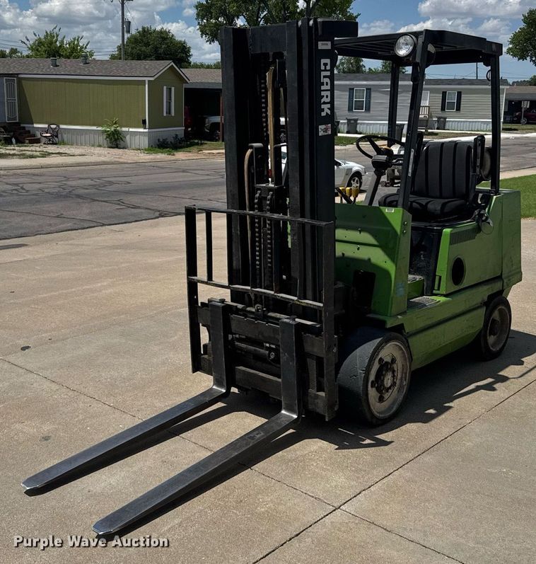 Clark GCX25 forklift - ER2098