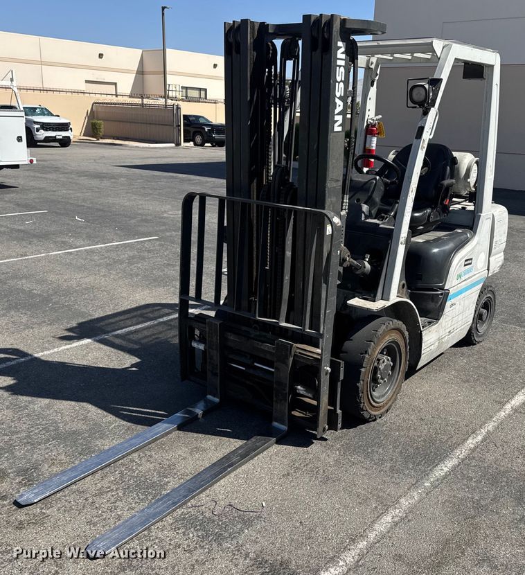 2015 UniCarriers PF50 forklift - FB9399