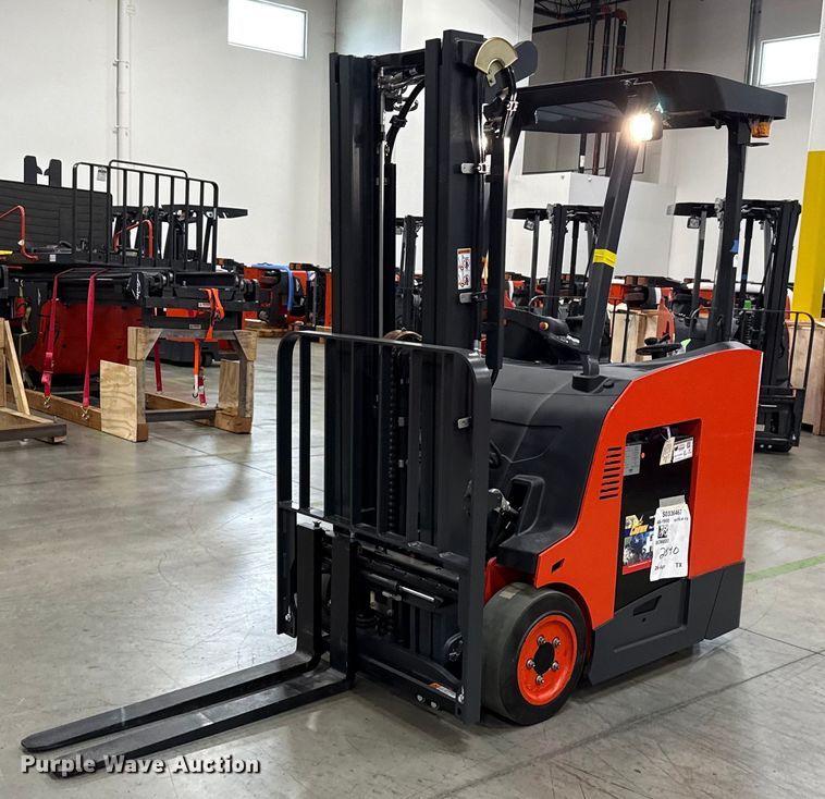 2023 Linde E18S forklift - ND9875