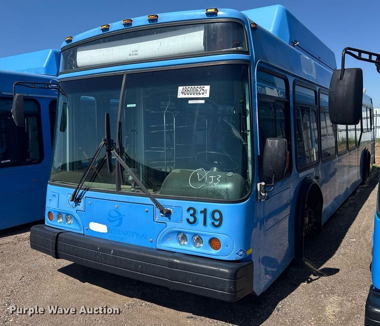 2009 ElDorado Axess transit bus - YA0673