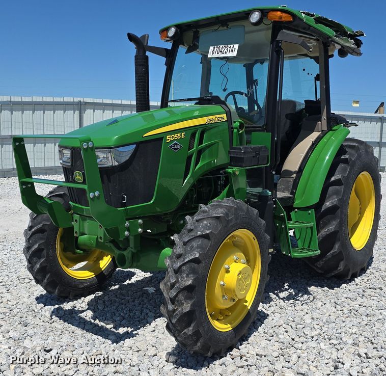 2021 John Deere 5055E MFWD tractor - YA0681