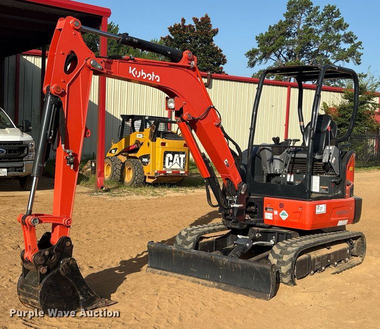 2021 Kubota KX033-4 mini excavator - DM1950