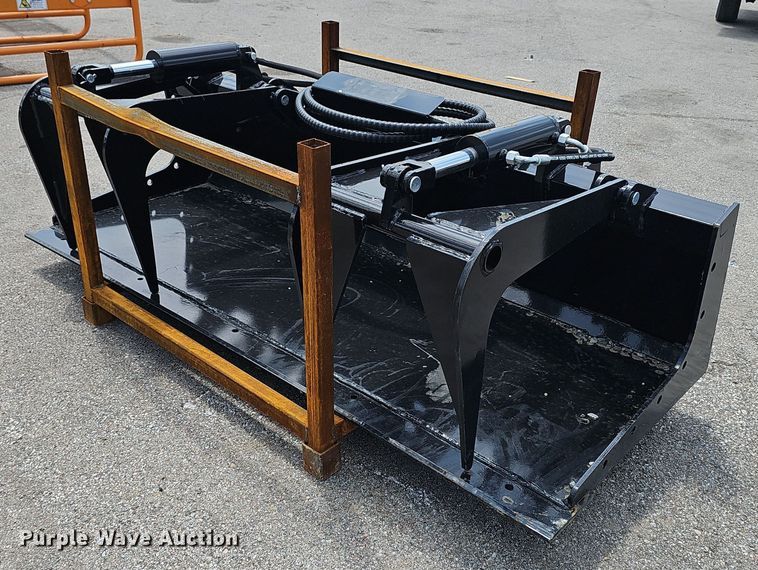 2025 GIYI GY-PG72C skid steer grapple bucket - DR3925
