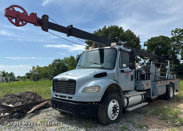 2009 Freightliner Business Class M2 swab truck - DS3774