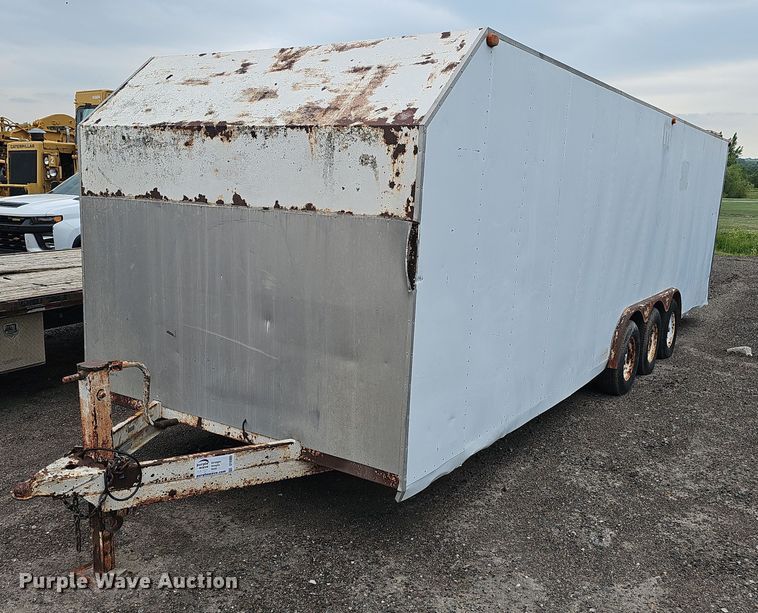 1994 Shop built enclosed cargo trailer - DT6989
