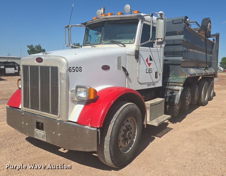 2007 Peterbilt 357 dump truck - DT7239