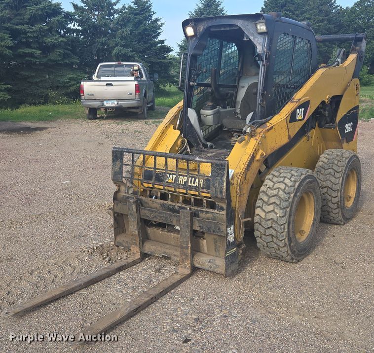 2010 Caterpillar 262C skid steer loader - DT7242