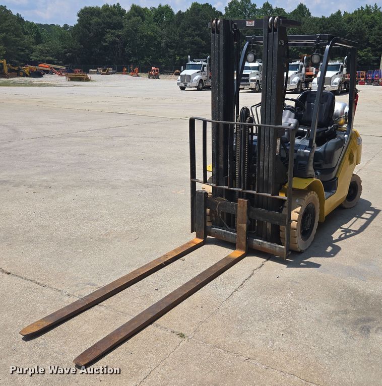 2018 Komatsu FG25T-16 forklift - DU7915