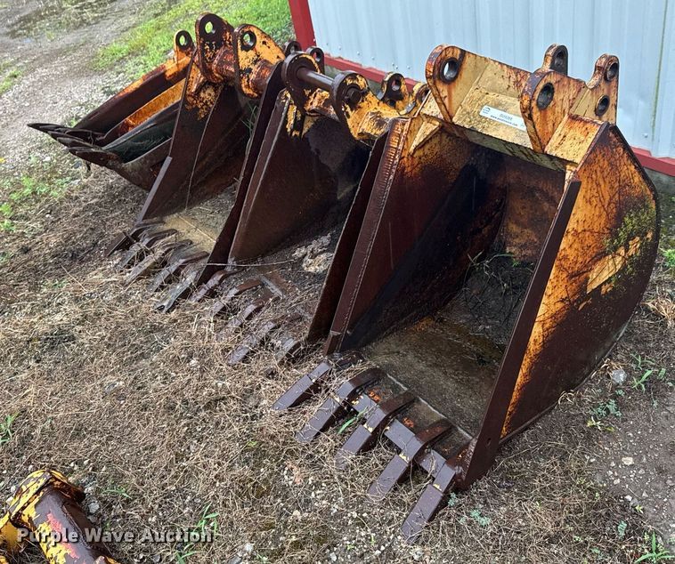 (5) buckets - DU9289