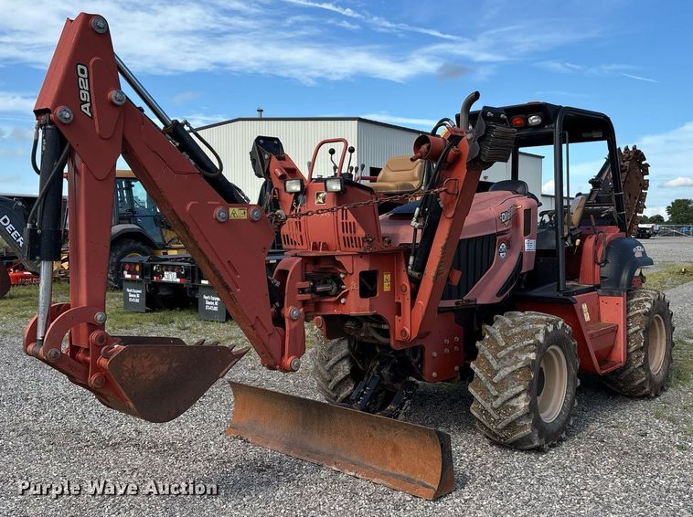 2015 Ditch Witch RT100 trencher - DW7146