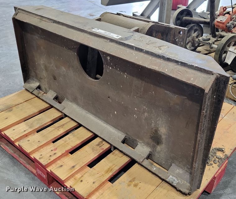 TAG skid steer adaptor plate - DX7128