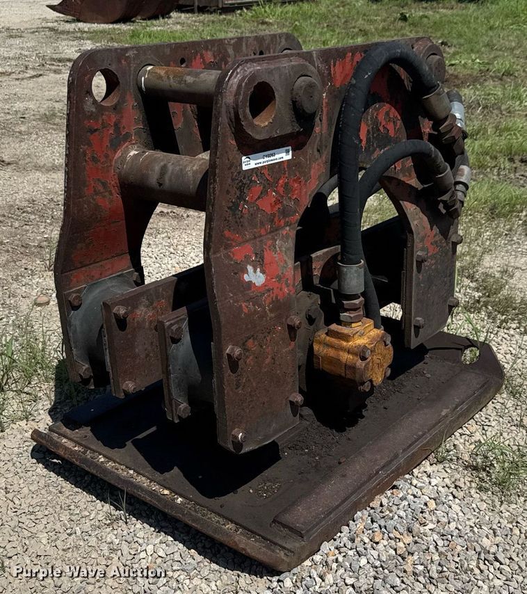 Allied 34" W plate compactor - DY0263