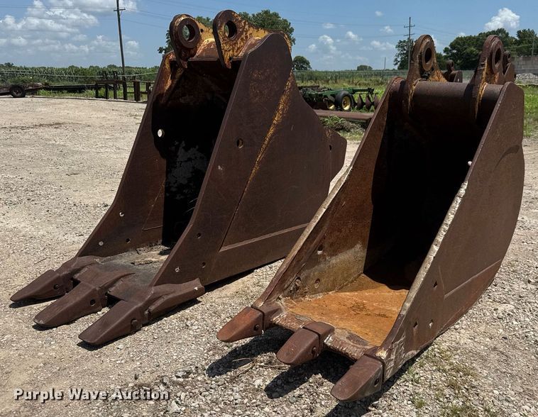 (2) excavator buckets - DY0267