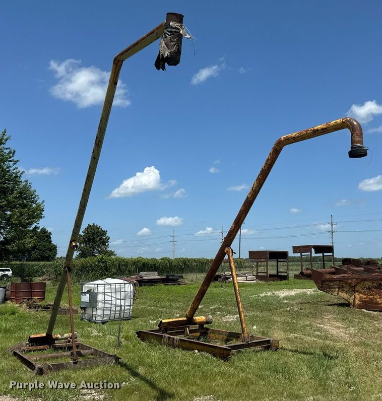(2) water fill stations - DY0281
