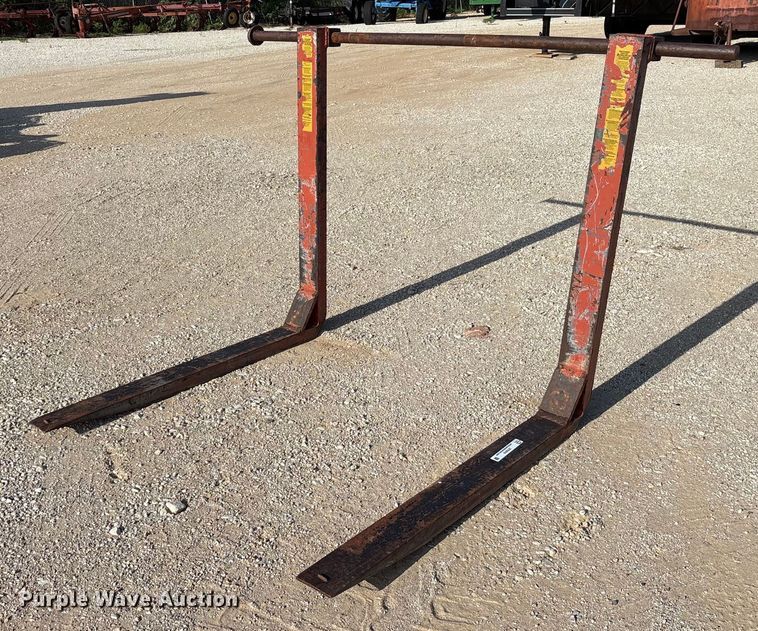 CTI 42" L backhoe forks - DY0678