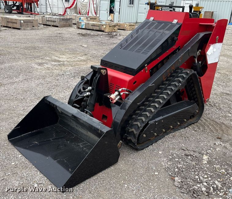 2024 Valley Pioneer SCL850 compact utility loader - DY0700