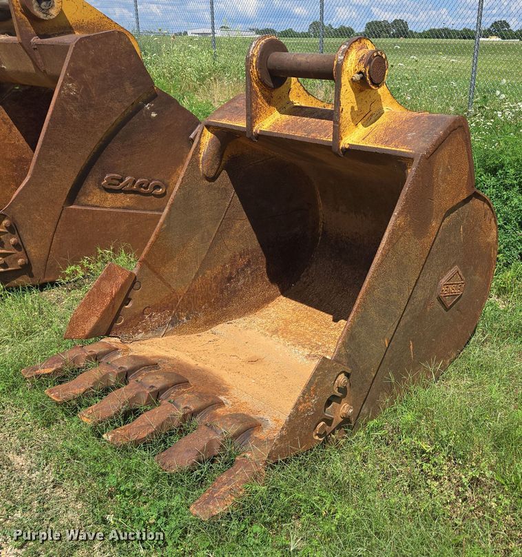 Hensley 49" W excavator bucket - ED2109