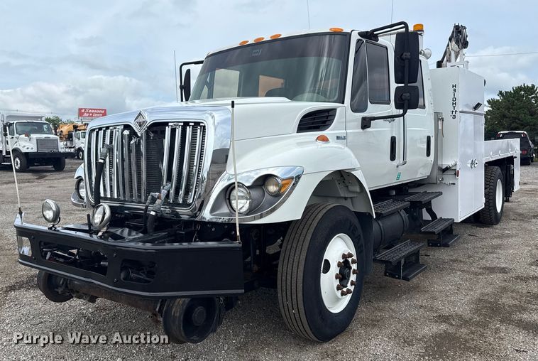 2008 International Workstar 7400 Crew Cab utility / service truck - EG5895