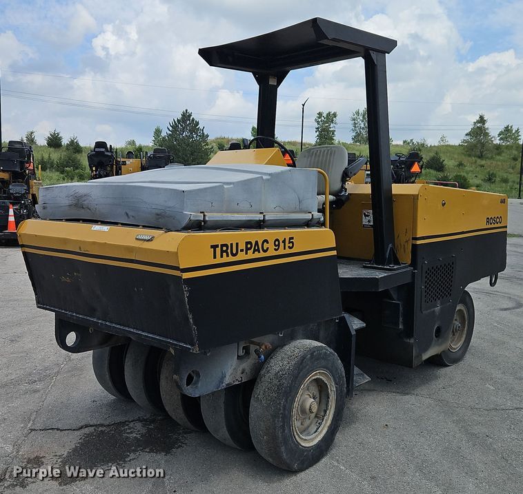 Rosco Tru-Pac 915 pneumatic roller - EJ0135