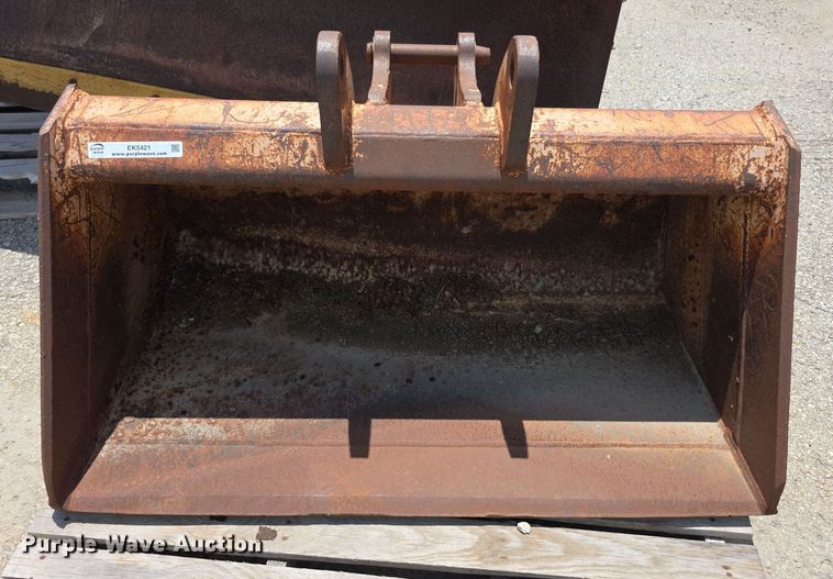 Week Brau 580 excavator bucket - EK5421