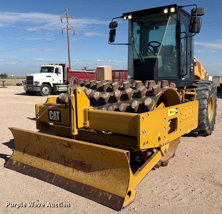 2019 Caterpillar CP56B single drum vibratory roller - EL2139