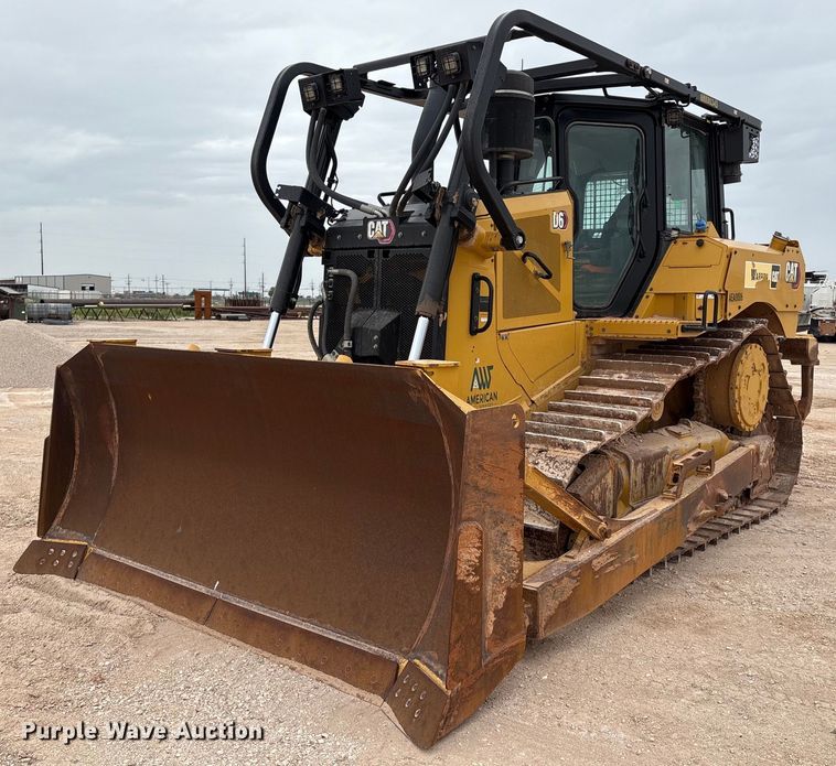 2020 Caterpillar D6 dozer - EL2145