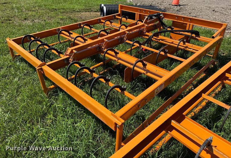 Land Honor skid steer bale accumulator grapple - EN3936