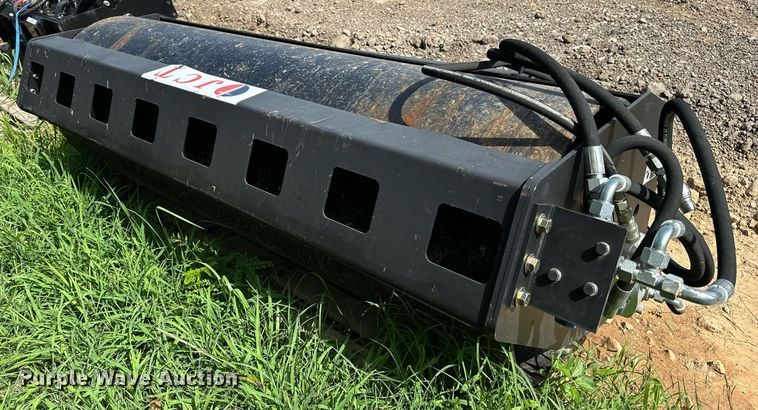 JCT Attachments skid steer roller - EN3957