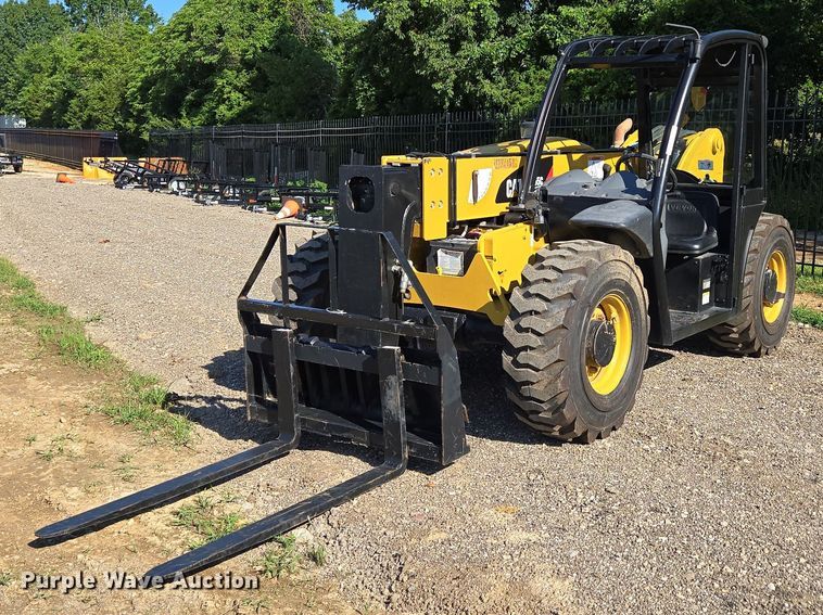 2017 Caterpillar TH255C telehandler - EN3964
