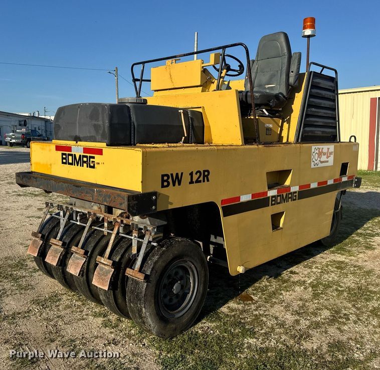 1987 Bomag BW12R pneumatic roller - EN4608