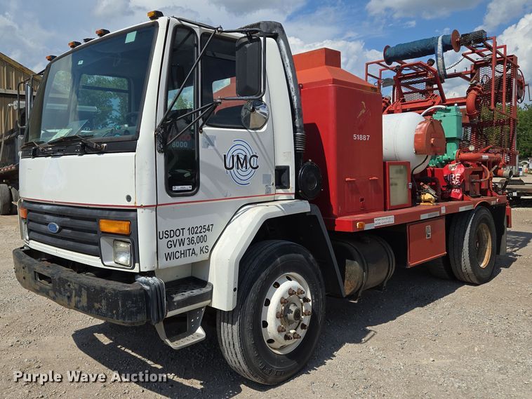 1993 Ford CF8000 inversion boiler truck  - EN8239