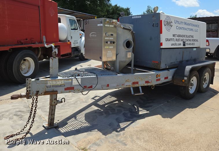 2010 EcoQuip EQ400T-A vapor abrasive blast system trailer - EN8241