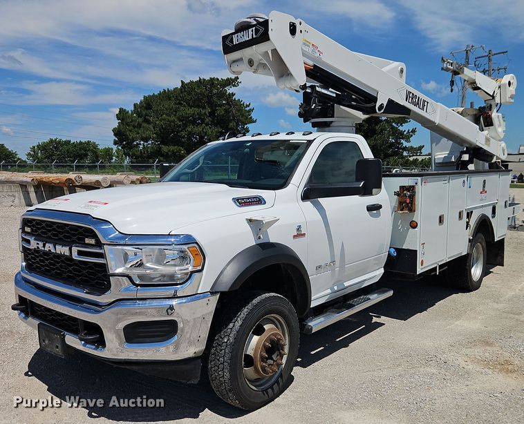 2019 Dodge Ram 5500 bucket truck - EO4514