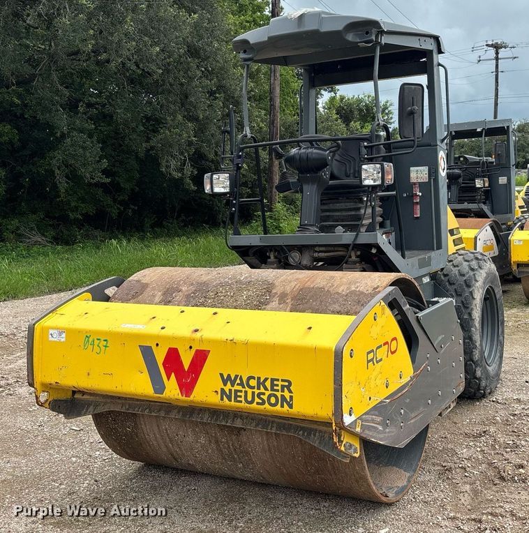 2018 Wacker Neuson RC70 single drum vibratory roller - EQ4050