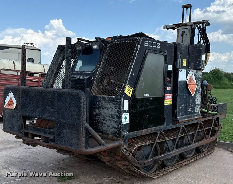 Bombar 681- 0249 track carrier with drilling rig - HI9298