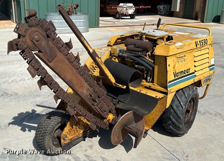 2001 Vermeer V1550 trencher - HI9335