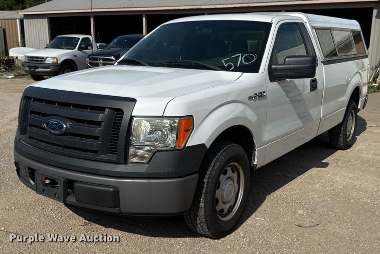 2011 Ford F150 pickup truck - ED4303